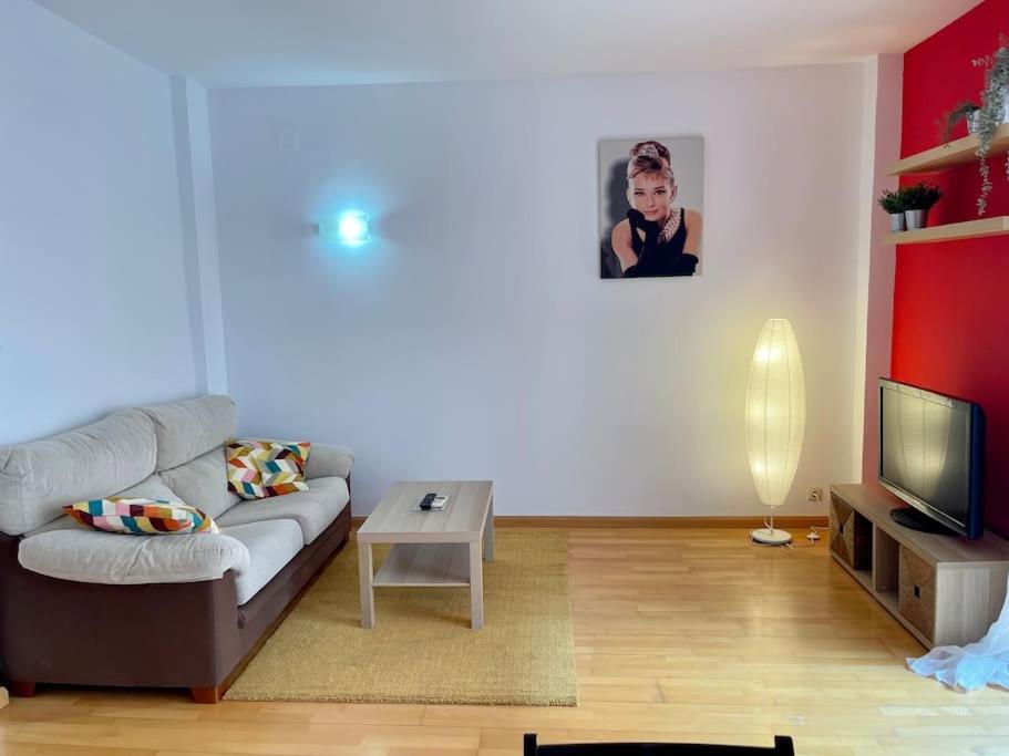 Acogedor Apartamento En 萨拉戈萨 外观 照片